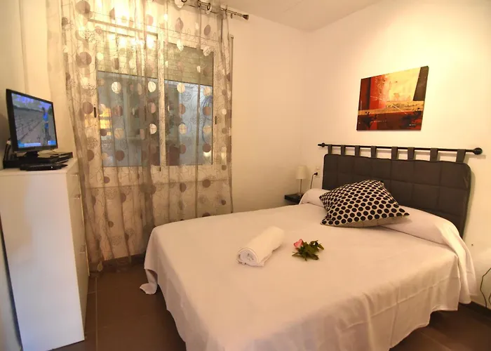 Rnet - Gaudi Centre 罗萨斯